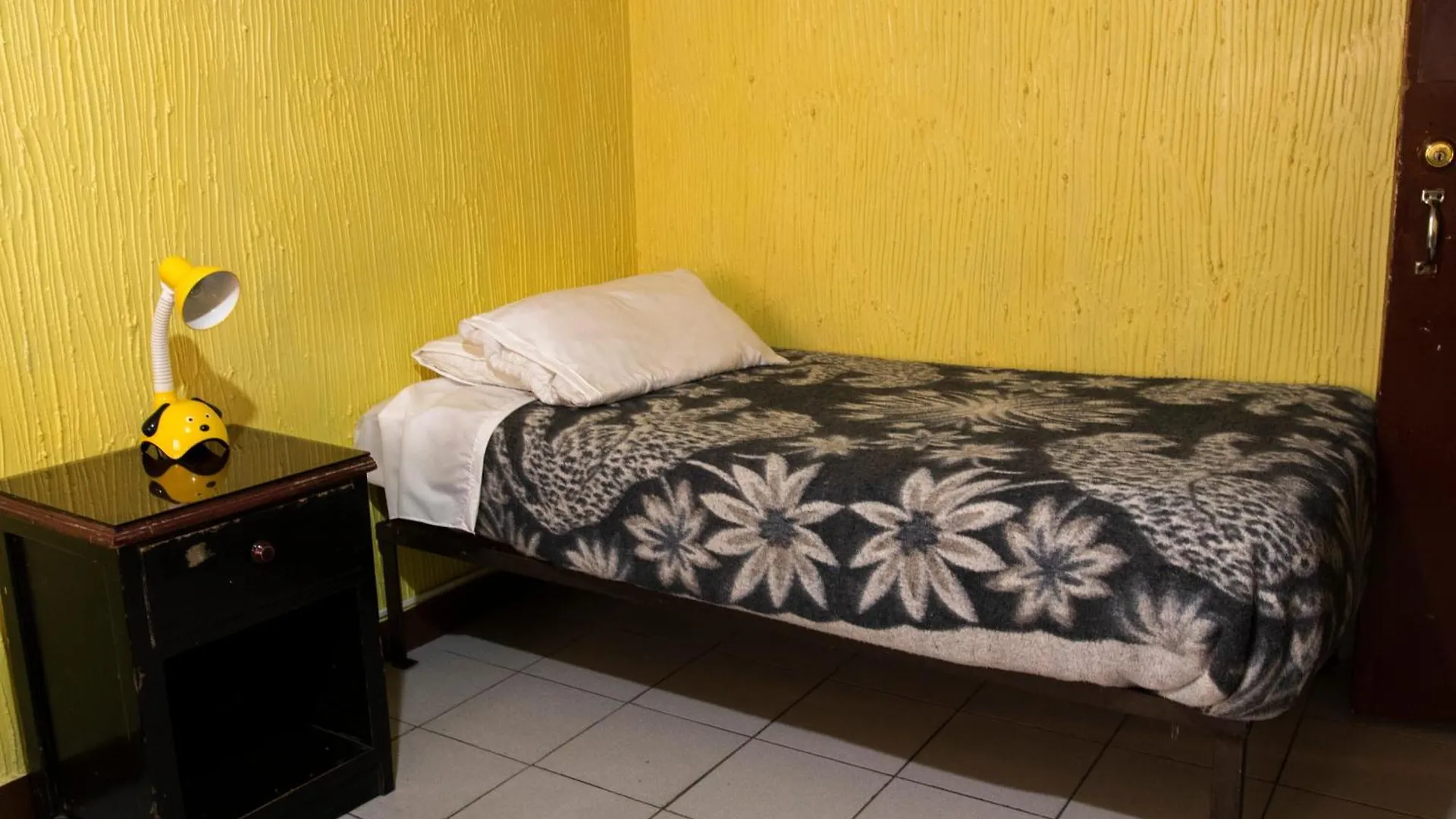 Hostal Carlos Luis Hostel Quito