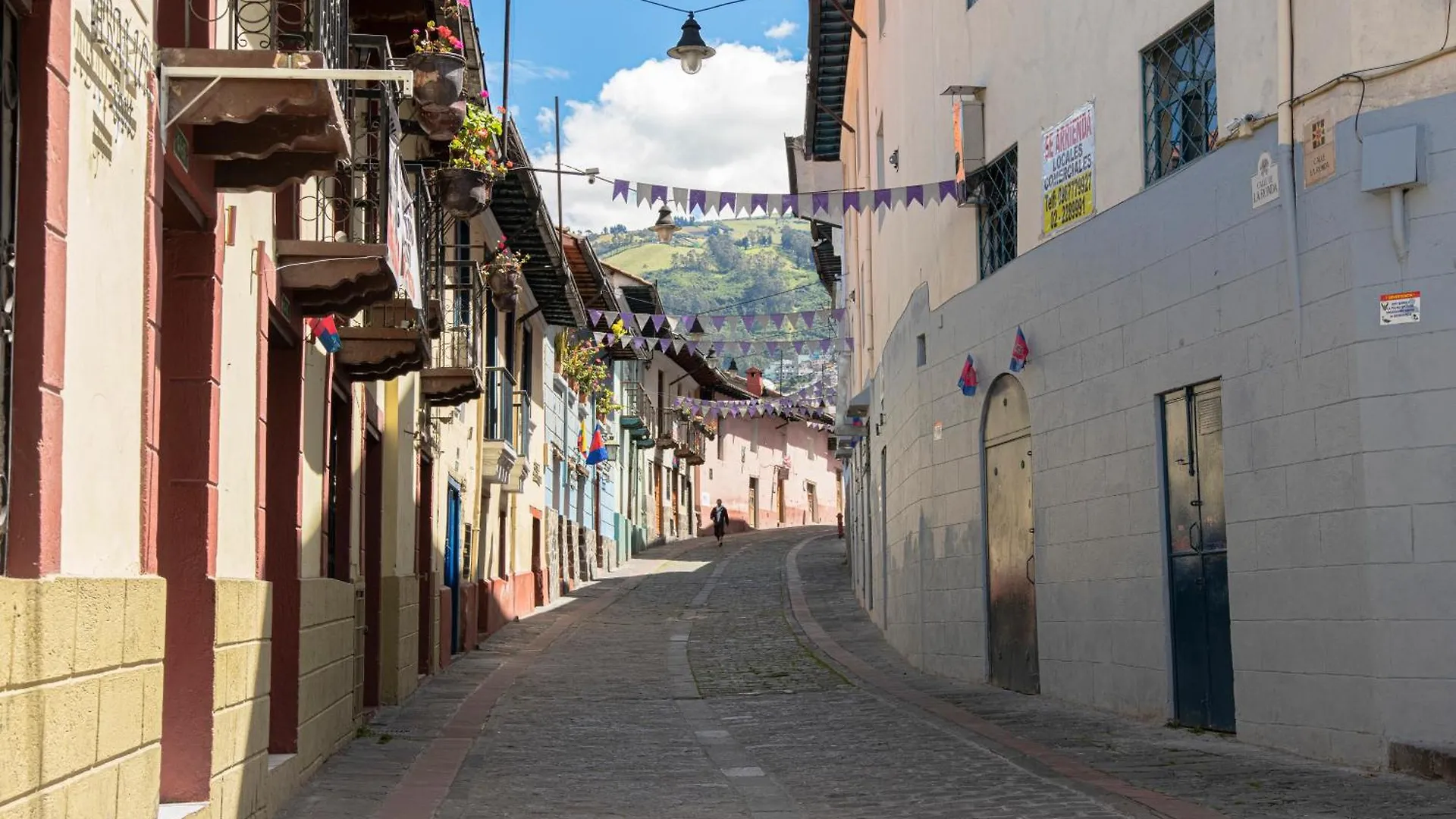 Hostal Carlos Luis Hostel Quito Ecuador