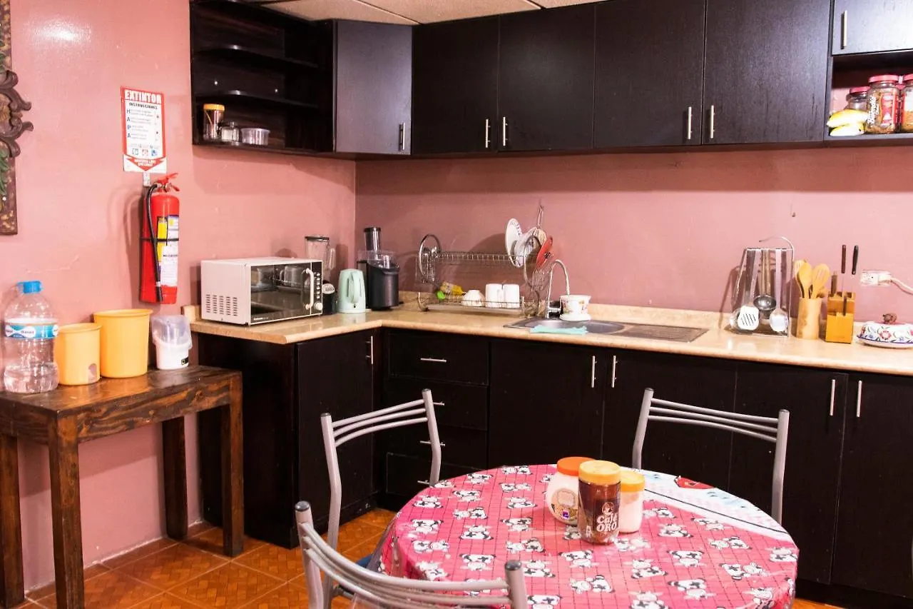 Hostel Hostal Carlos Luis Quito